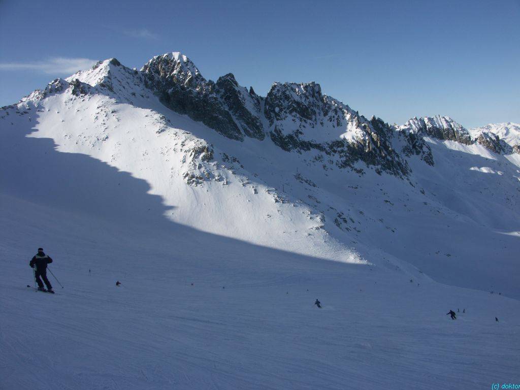 Dal�� sn�mek