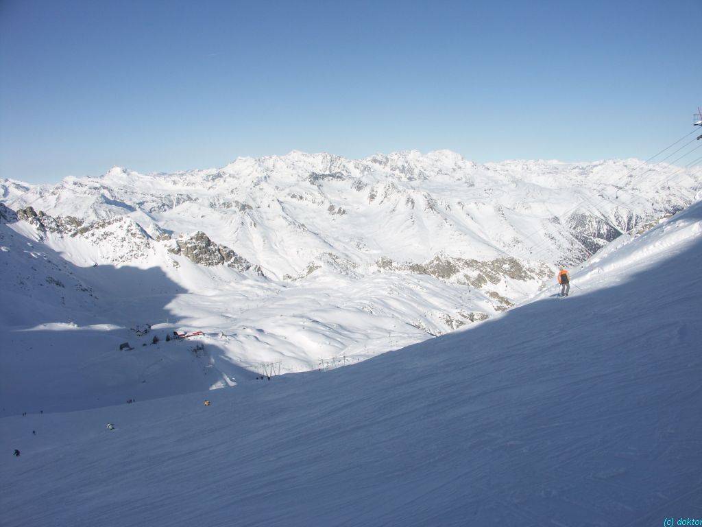 Dal�� sn�mek