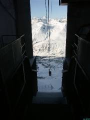 041205_Passo_Tonale_Doktor_040 * ASCII * 768 x 1024 * (104KB)