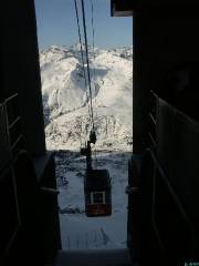 041205_Passo_Tonale_Doktor_041 * ASCII * 768 x 1024 * (111KB)