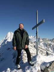 041205_Passo_Tonale_Doktor_073 * ASCII * 768 x 1024 * (144KB)