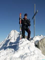 041205_Passo_Tonale_Doktor_075 * ASCII * 768 x 1024 * (130KB)