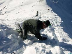 041205_Passo_Tonale_Doktor_104 * ASCII * 1024 x 768 * (150KB)