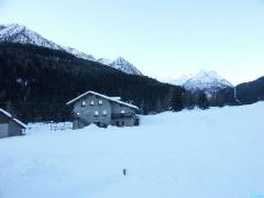 041205_Passo_Tonale_Doktor_120 * ASCII * 1024 x 768 * (101KB)