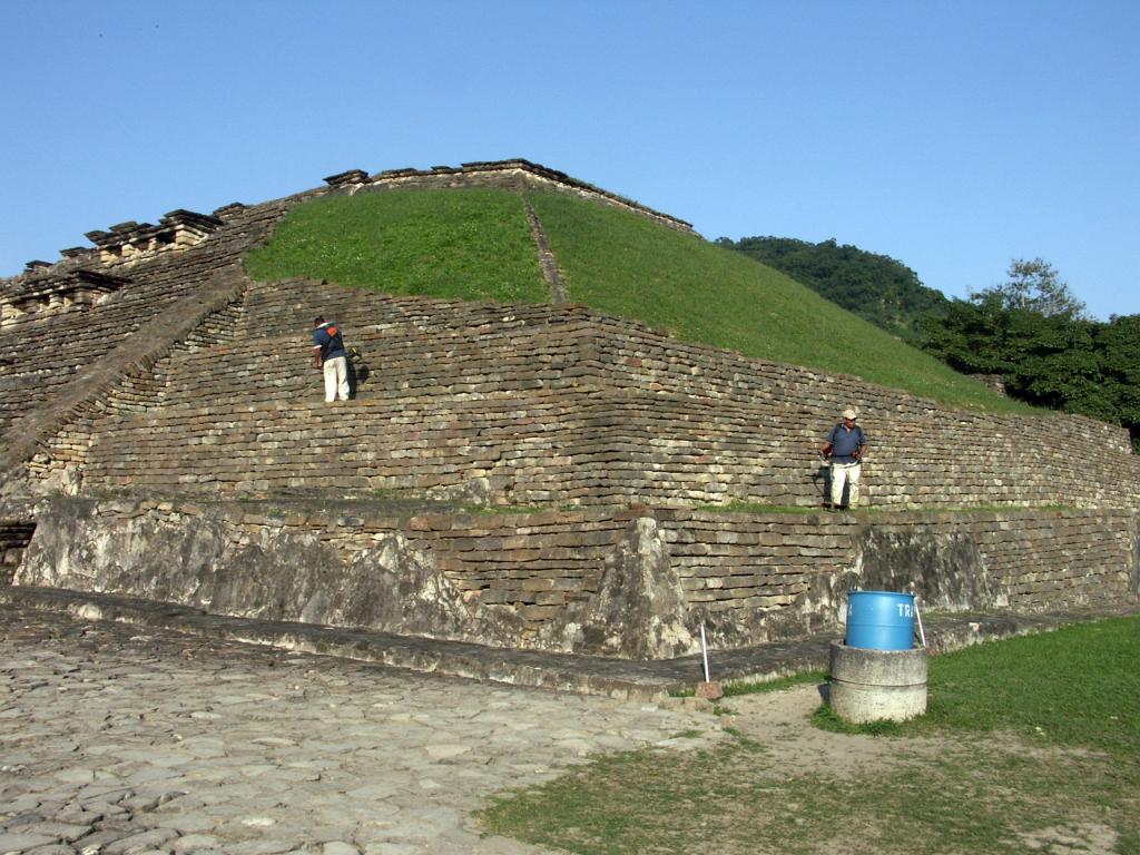 100301_Tajin_134.jpg
