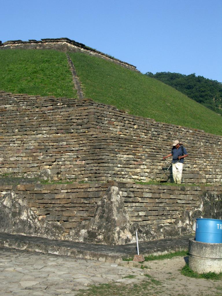 100301_Tajin_135.jpg